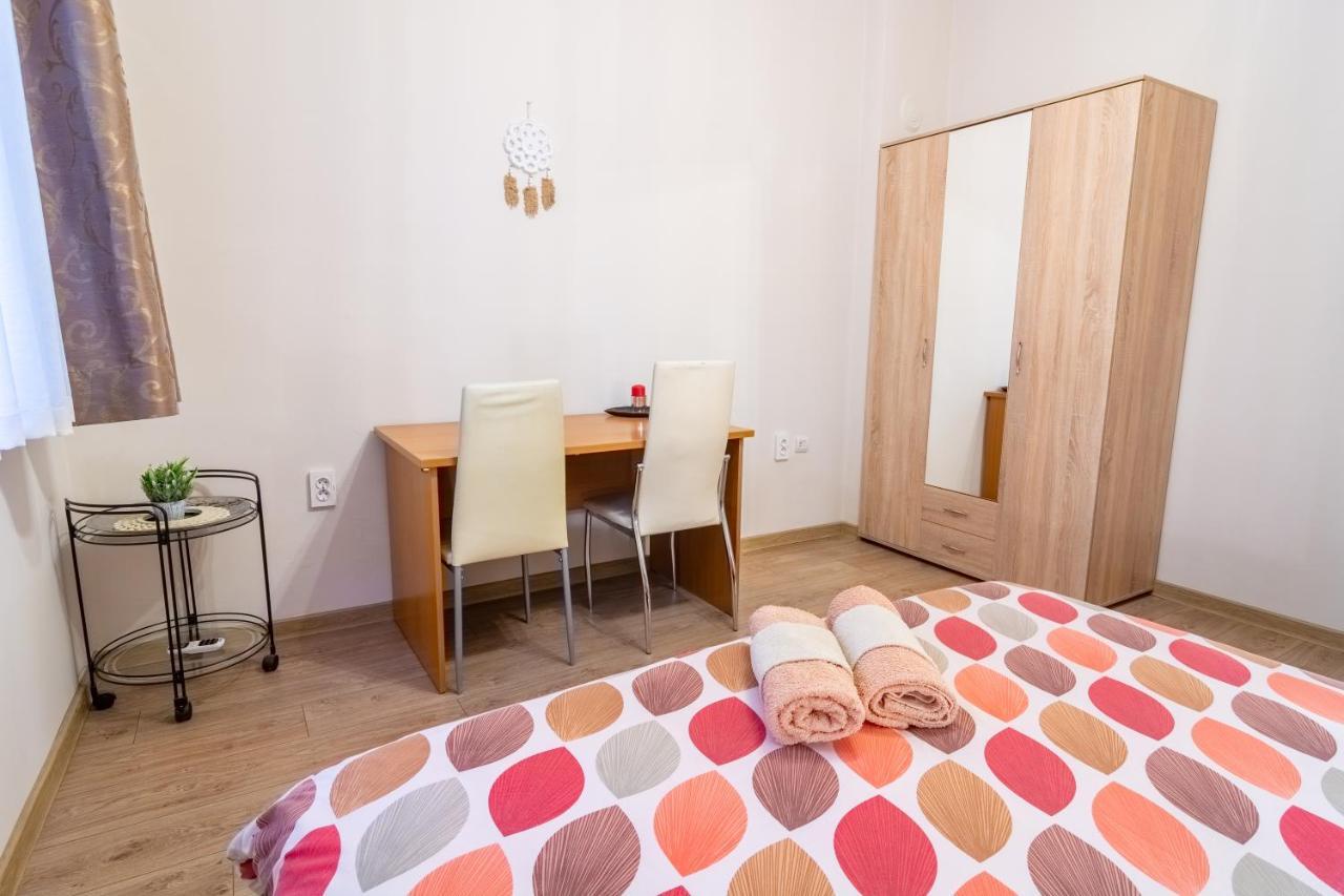 Madrid 2Bdr W Free Parking Near Metro, Serdika Mall Sofia Exteriör bild