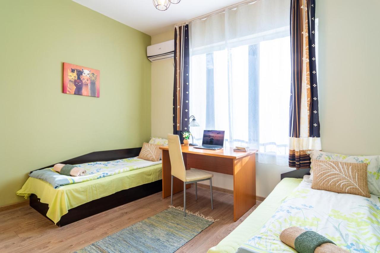 Madrid 2Bdr W Free Parking Near Metro, Serdika Mall Sofia Exteriör bild